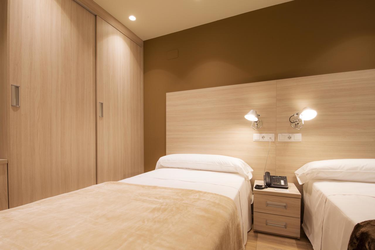 Hotel Hormilla Bagian luar foto