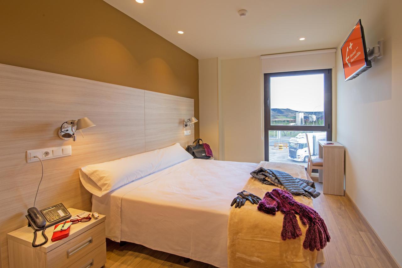 Hotel Hormilla Bagian luar foto